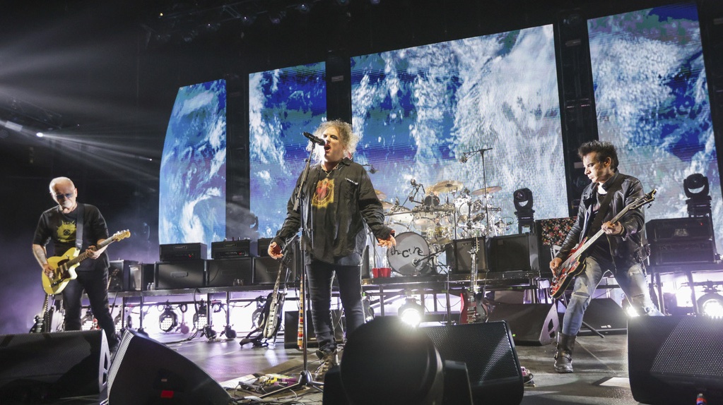 Listen: The Cure Announces a New  Album and Releases its First New Song in 16 Years, 'Alone'