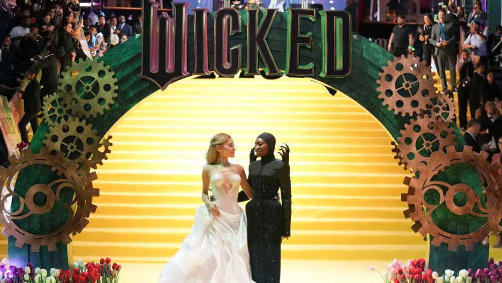 'Wicked' Named Best Film, Daniel Craig Best Actor by National Board of Review